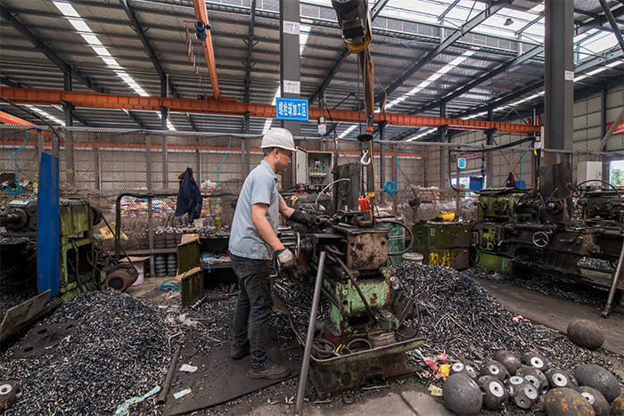 哈尔滨网架配件-螺栓球加工车间